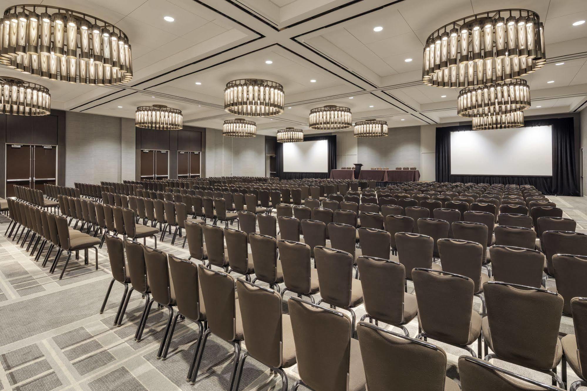 Hyatt Regency Chicago 3* Schaumburg